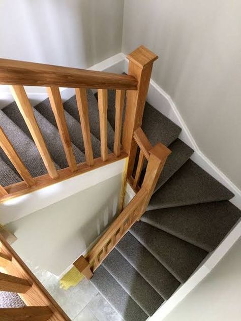 Double Winder Stairs, Return Staircase Ideas, Winder Staircase Ideas, Stair Winder Design, Winder Stairs Design, Staircase Balustrade Ideas, Double Winder Staircase, Return Staircase, Winder Staircase