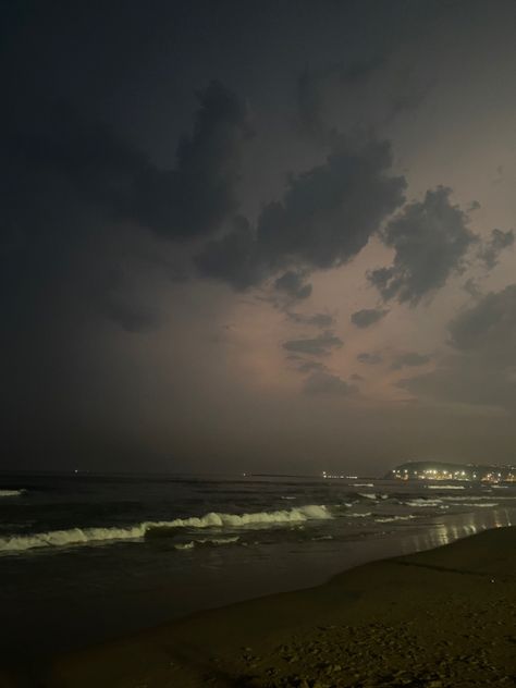 #sea #beachlife #beachwaves #beachvibes #beachlover #vizag #cloudysky Vizag Aesthetic, Besant Nagar Beach, Vizag Beach, Boyfriend Aesthetic, Beach Night, Visakhapatnam, Sunrise Beach, Beach Lovers, Beach Waves