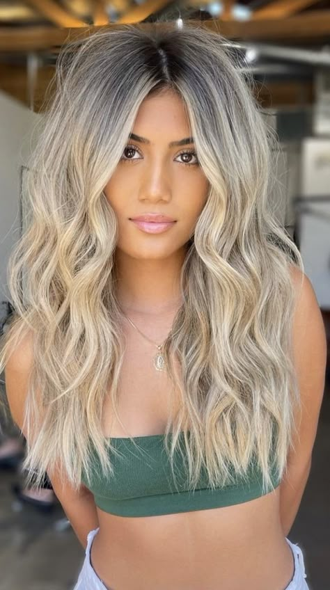 Balayage Hair Dark To Blonde, Blonde With Brown Root Smudge, Dimensional Ash Blonde, Hair Styles Color Ideas, Blonde With Highlights, Ash Blonde Hair Balayage, New Hair Color Ideas, Blonde Hair Balayage, Root Melt