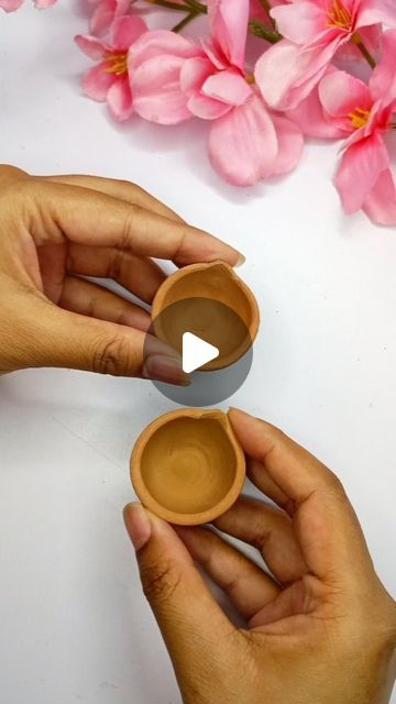 Waste Out Of Best Diwali Decoration Ideas, Deepak Art And Craft, Making Diyas For Diwali, Clay Art For Home Decor, Best Out Of Waste Diwali Craft, Diy Home Decor Hanging, Clay Diy Decoration, Diwali Indoor Decorations, Diy Using Waste Materials