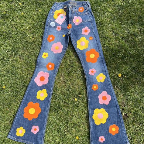 I might be biased but you should probably buy this on Depop 👍 https://depop.app.link/gSg5D3ozFzb 70s Flares, Reworked Fashion, Hippie Jeans, Flower Power Hippie, Hippie 70s, Festival Looks, Retro Flowers, Flare Jeans, Flower Power