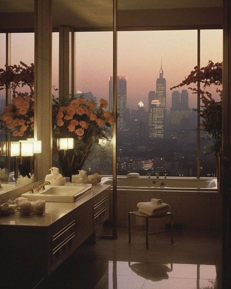 Dream City Apartment, Upper East Side Aesthetic Interior, City Bathroom Aesthetic, Nyc Apartment Penthouse, New York Home, 1920s New York Apartment, High Rise Office, Nyc Penthouse Bathroom, Rich Apartment Aesthetic