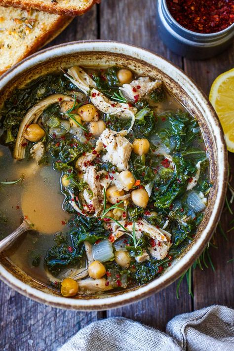 This savory chicken and Kale Soup with chickpeas, topped with a crispy rosemary garlic crouton is comforting and delicious! Kale Chicken Recipes, Kale Chicken Soup, Chicken And Kale Soup, Best Salmon Recipes, Chicken Kale Soup, Soup With Chickpeas, Asian Chicken Meatballs, Chicken And Kale, Zucchini Hummus