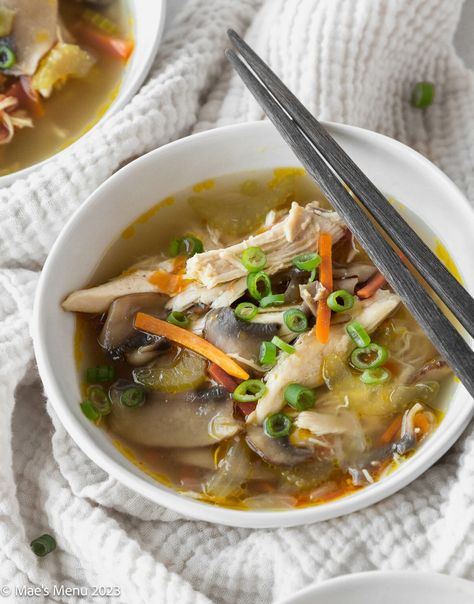 Chicken Miso Soup: a delicious dinner you can get on the table in no time! This soup recipe is delicious, easy to make, and chockful of veggies and lean protein! Try out this chicken recipe today! Stuff For Dinner, Ginger Chicken Soup, Soup Recipes Healthy Vegetarian, Recipes Healthy Vegetarian, Miso Soup Recipe, Miso Chicken, Recipe For Fall, Soup Recipes Healthy, Pak Choi