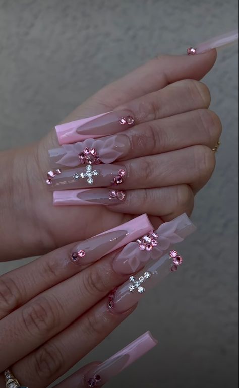 Pink Nails Acrylic With Rhinestones, White Bling Acrylic Nails, Nail Artist Aesthetic, Hawaii Nails, Quinceanera Nails, Amazing Nail Art, Aesthetic Nails, Grunge Nails, Simple Acrylic Nails