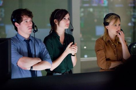 the newsroom Summer Tv Shows, John Gallagher Jr, Alison Pill, Emily Mortimer, Women Problems, The Newsroom, Medical Drama, Young Professional, Nerd Girl