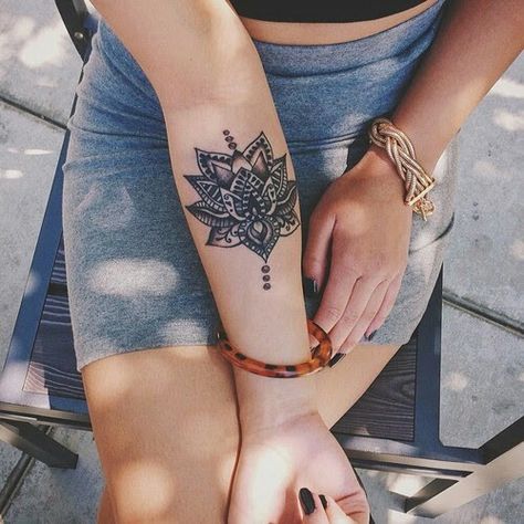 . Lotus Flower Tattoo Design, Polynesian Tattoos, Ganesha Tattoo, Geometric Tattoos, Cute Small Tattoos, Mandala Tattoo Design, Lotus Tattoo, Tattoo Designs And Meanings, Arm Tattoos