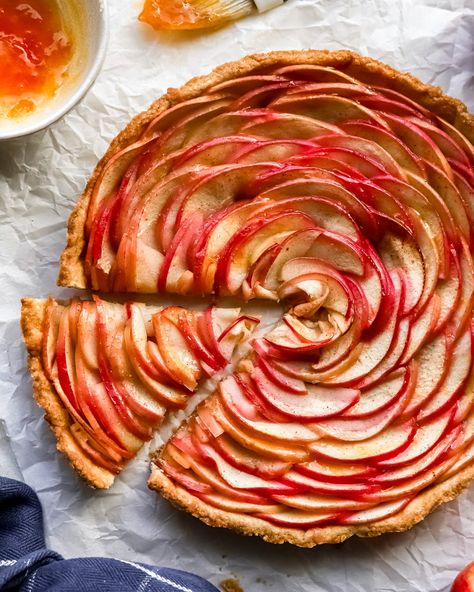 Apple Tart Recipe - The Cookie Rookie® Easy Apple Tart, Rustic Apple Tart, Apple Rose Tart, Chocolate Cream Pie Recipe, Apple Tart Recipe, Apple Bundt Cake, Pumpkin Ice Cream, Cookie Rookie, Chocolate Cream Pie