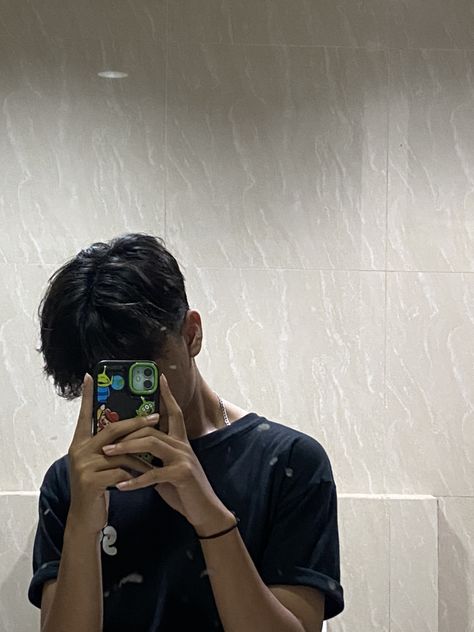 Boys Mirror Picture, Mirror Selfie Aesthetic Men, Boys Asthetic Picture, Boy Fake Photo, Fake Boy Photo, Boy Mirror Selfie, Mirror Selfie Men, Jax Pena, Fake Bf