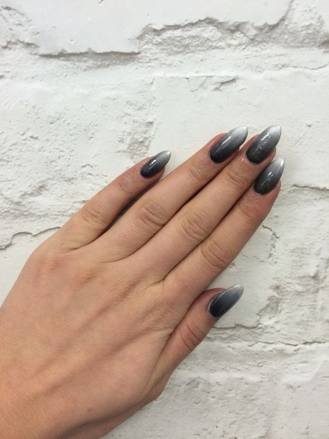 Gray Ombre Nails Almond, Black And Gray Ombre Nails, Black Grey Ombre Nails, Black And Grey Ombre Nails, Grey Gradient Nails, Grey Ombré Nails, Grey Ombre Nails, Black To Silver Ombre, Jordan Wedding