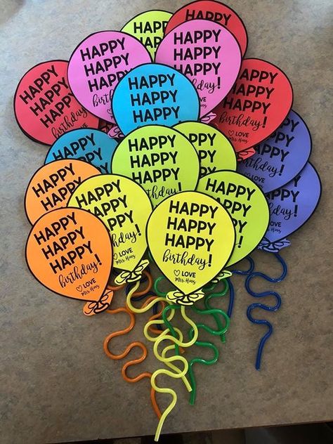 Preschool Welcome Gifts, Prek Birthday Ideas, Birthday Gift For Students From Teacher, Beginning Of The Year Gifts For Students, Classroom Birthday Ideas, Student Birthday Ideas, Birthdays In The Classroom, Classroom Birthday Gifts, Classroom Birthdays