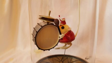 Coraline Production Mouse (Drum) 2008 Laika Crew Gift *Authentic* Coraline Mouse, Alaskan Dog, Suzanne Pleshette, Funk Bands, Emerson Lake & Palmer, Chicago Poster, Ebony Magazine, Drawings Ideas, Jazz Funk