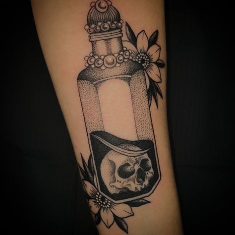 Poison Vial Tattoo, Halloween Potion Bottle Tattoo, Spell Jar Tattoo, Simple Potion Bottle Tattoo, Curse Jar, Spooky Potion Bottle Tattoo, Cheeky Tattoos, Neotrad Potion Bottle, Skull Potion Bottle Tattoo