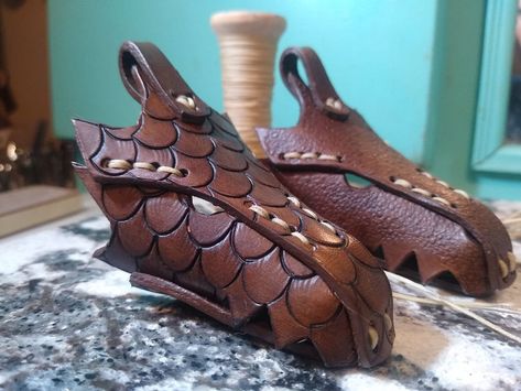 #keyfob #dragons #leather #leatherkeyfob #dieselpunkro #patterns #scales Free Leather Patterns Templates, Leathercraft Ideas, Leather Pattern Diy, Leather Patterns Templates, Here There Be Dragons, Leather Dragon, Owl Templates, Leather Inspiration, Leather Working Patterns