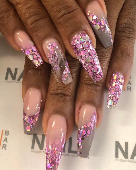 Pink And Grey Nails, Gel Overlay Nails, Chunky Glitter Nails, Nail Room Ideas, Grey Nail, Overlay Nails, Grey Nails, Carnival Ideas, Grey Nail Designs