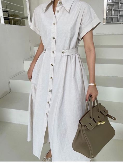 Safari Style Fashion, Linen Summer Outfits, Chiffon Blouses Designs, Cotton Dresses Online, Simplicity Fashion, Modest Dresses Casual, Pola Sulam, Minimal Outfit, Safari Style