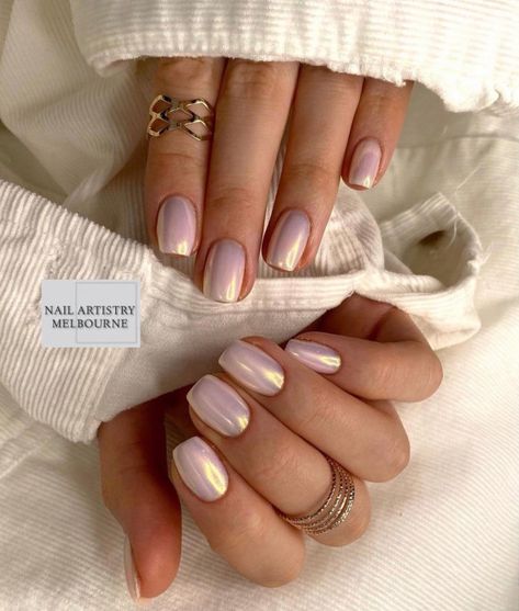 40 Glazed Donut Nails Summer Nail Trend 2022 : Tapered Square Nails 1 - Fab Mood | Wedding Colours, Wedding Themes, Wedding colour palettes Hailey Bieber Gel Nails, Short Hailey Bieber Nails Square, Colorful Elegant Nails, Hailey Bieber Nails Pearl Short, Chrome Nails Gel Polish, Donut Glaze Nails Short, Pearl Glazed Nails, Donut Glaze Nails Square, Hailey Bieber Nails Pearl Square