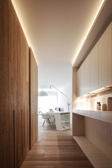 Loft MM by C.T. Architects designs home for wheelchair user Blitz Design, Light Spectrum, Lijiang, Cove Lighting, Warm Interior, Interior Minimalista, Long Hallway, Indirect Lighting, Lighting Design Interior