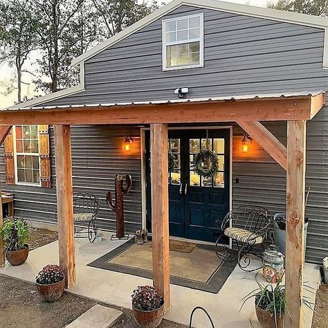 Barndominium Life on Instagram: “🏘️ The Most Amazing Small Barndominium You’ve Ever Seen ✨ To those who are planning and interested in Barndo design and construction,…” Small Rustic House, Small Barndominium, Small Barn, Pole Barn House Plans, Barn Style House Plans, Prison Guard, Barndominium Ideas Floor Plans, Barndominium Floor Plans, Barn Style House