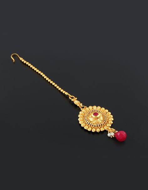 Traditional Mang Tikka Mangtikka Designs Gold, Mangtika Gold, Gold Mang Tika Design, Gold Mang Tika, Tika Design, Elegant Gold Necklace, Mang Tika, Ruby Jewelry Necklaces, Gold Jewelry Prom