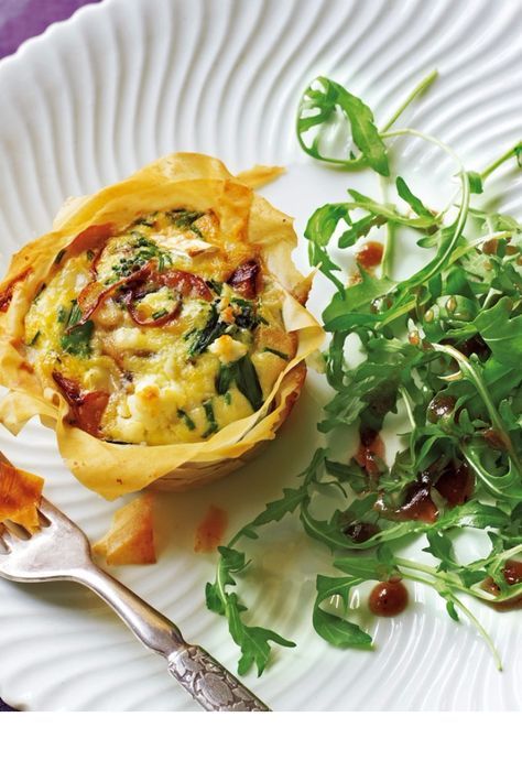 Starters Ideas, Christmas Dinner Starters, Onion Tartlets, Starter Ideas, Healthy Party Snacks, Healthy Cheese, Rocket Salad, Tesco Real Food, God Mat