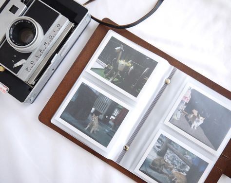 Polaroid Album Book, Polaroid Album Ideas, Photo Album Aesthetic, Wide Polaroid, Polaroid Travel, Polaroid Book, Polaroid Original, Fujifilm Instax Wide, Polaroid Album