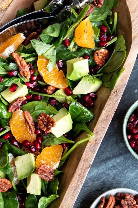 😍😍 This super-simple Clementine Avocado Spinach Salad is the perfect choice when we’re in citrus season (which is now, especially in Arizona).  With gorgeous clementines available this time of the year, there’s not a better use for them.🍊🍊  Combine them in a salad with spinach as the base, ripe avocado and candied pecans tossed on top, drizzled with a bright tasty honey poppyseed dressing and sprinkled with pomegranate seeds.  You will be in healthy, delicious heaven! 🧡🥑 Citrus Avocado Salad, Honey Poppyseed Dressing, Avocado Spinach Salad, Salad With Spinach, Poppyseed Dressing, Poppy Seed Dressing, White Balsamic Vinegar, Salad Toppings, Large Salad Bowl