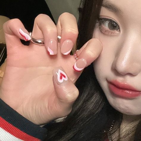 Ive Nails Kpop, Nail Ideas Kpop, Wonyoung Nails, Kpop Nails Inspired, Kpop Nails Designs, Kpop Nails Ideas, Kpop Inspired Nails, Nail Art Kpop, Nails Kpop