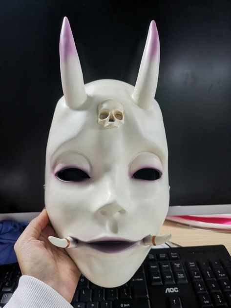 Ghoul Mask Ideas, Tokyo Ghoul Masks Ideas, Scary Mask Design, Mask Drawing Ideas, Mascara Oni, Chinese Mask, Japanese Demon Mask, Aesthetic Mask, Masks Ideas