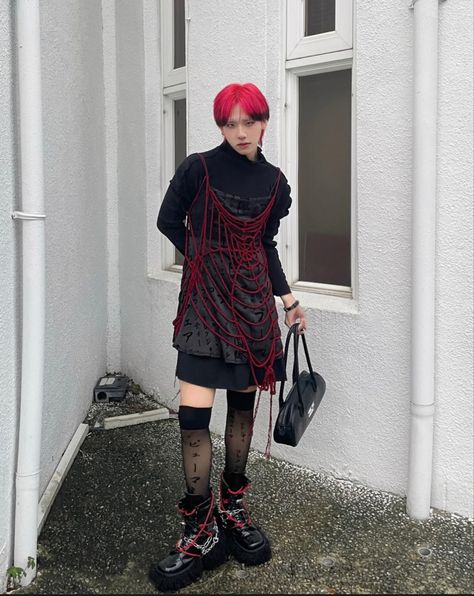 Non Binary Outfits, November Fashion, Punk Street Style, Circus Outfits, Casual Goth, Sick Clothes, Maximalism, Fire Fits, Harajuku Fashion