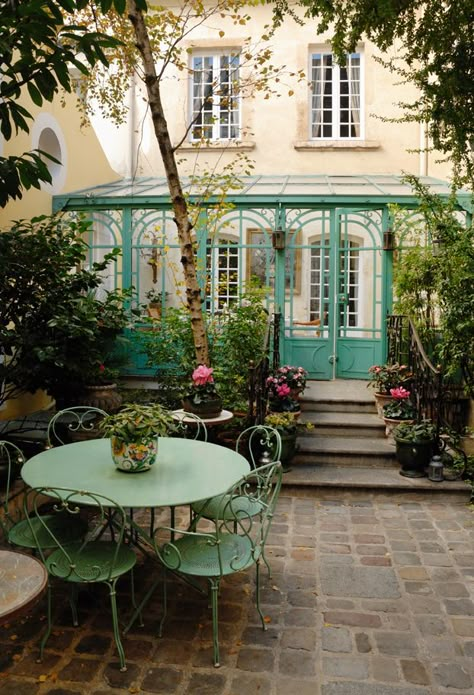 Paris French Conservatory Interiors, French Patio, Parisian Apartment, Patio Interior, Tables And Chairs, Outdoor Inspirations, Courtyard Garden, Porch Patio, Outdoor Oasis