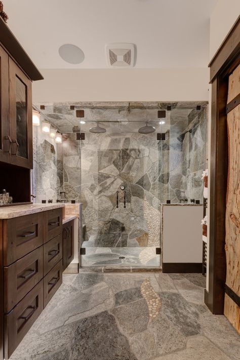 Rustic Bathroom Tile Ideas, Rustic Bathroom Tile, Rustic Shower Tile, Wood Look Tile Bathroom, Stone Floor Bathroom, Wood Tile Shower, Rustic Tiles, Rustic Bathroom Accessories, Rustic Bathroom Shower