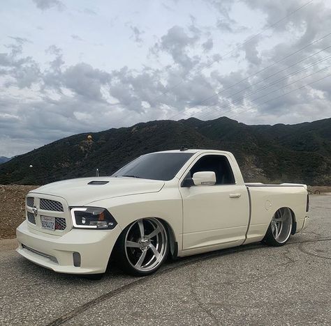 Dodge Ram Rt, Ram Rt, Ram Lowered, S10 Truck, Slammed Trucks, Dodge Pickup Trucks, Dropped Trucks, Sport Truck, Dream Trucks