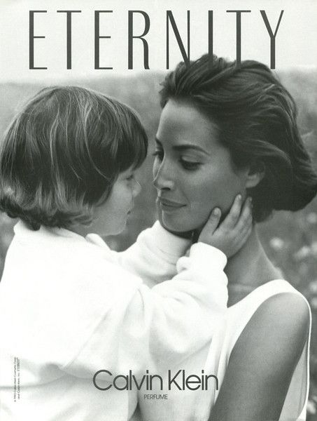 Eternity (1989-1994) - GlossyPages Eternity Calvin Klein, Calvin Klein Perfume, Bruce Weber, Perfume Ad, Motherhood Photography, Christy Turlington, Shooting Photo, Cute Family, Mom Kid