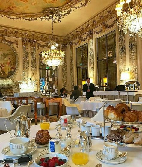 French Room, Lunch Cafe, Fancy Shop, Visual Gallery, Hotel Breakfast, Luxury Food, Hotel Food, Wedding Breakfast, Cafe Interior Design