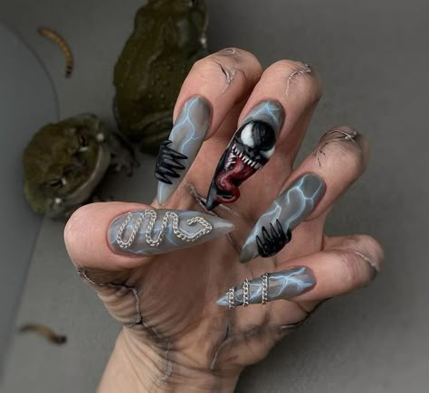 Venom Nails, Tie And Dye Dress, Ongles Goth, Halloween Nail Art Tutorial, Holloween Nails, Inspiration Nails, Latest Summer Fashion, Halloween Acrylic Nails, September Nails