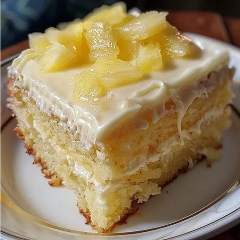 Moist Pineapple Cake Pineapple Heaven Cake, Moist Pineapple Cake Recipe, Blueberry Buckle Cake, Easy Pineapple Cake, Blueberry Loaf Cakes, Orange Loaf Cake, Cooked Pineapple, Pineapple Cake Recipe, Cream Cheese Frosting Cake