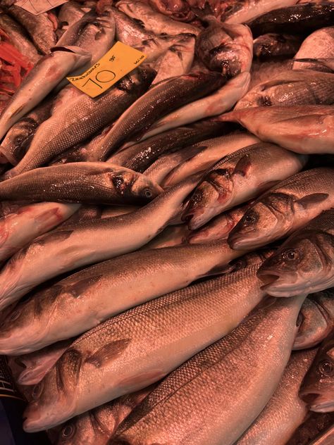 Fish Shop Aesthetic, Fish Aethstetic, Fish Athestic, Grilled Fish Aesthetic, Fish Food Aethstetic, Fish And Chips Aesthetic Beach, Fish Aesthetic, Market Aesthetic, Fish Shop