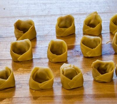 Tortellini Alla Panna, Homemade Tortellini, Tortellini In Brodo, Easy Homemade Pasta, Big Chefs, Tortellini Recipes, Tortellini Pasta, California Food, Italian Chef