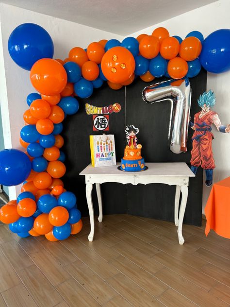 Goku Balloon Decoration, Cumple Dragon Ball Z Party Ideas, Dragon Ball Party Ideas, Goku Birthday Party Ideas, Dragon Ball Z Party Decorations, Dragon Ball Cumpleaños, Fiesta Dragon Ball, Dragon Ball Z Birthday Party, Ball Theme Birthday