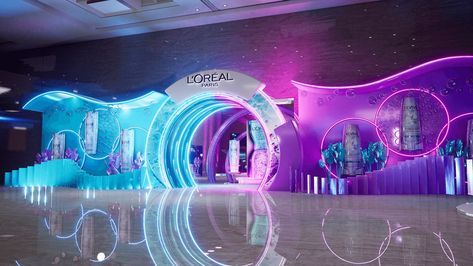 Loreal Elvive Event :: Behance Event Entrance Decor, Stage Design Ideas Creative, Booth Games, Loreal Elvive, Activation Ideas, Entrance Arch, Event Booth Design, Event Entrance, Experiential Design