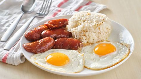 The Philippines' best breakfast foods | CNN Travel Philippine Breakfast, Healthy Breakfast Meals, Best Breakfast Foods, Filipino Breakfast, Ground Beef And Cabbage, Garlic Fried Rice, Savory Rice, Breakfast Meals, Food Gallery