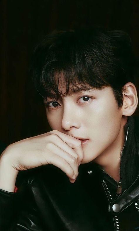 Chi Chang Wook, Ji Chang Wook Aesthetic, Ji Chang Wook Boyfriend Material, Calvin Klein Campaign, Ji Chang Wook Smile, Aesthetic Profile Picture Cartoon Soft, Park Hyungsik, Suspicious Partner, Ck Calvin Klein