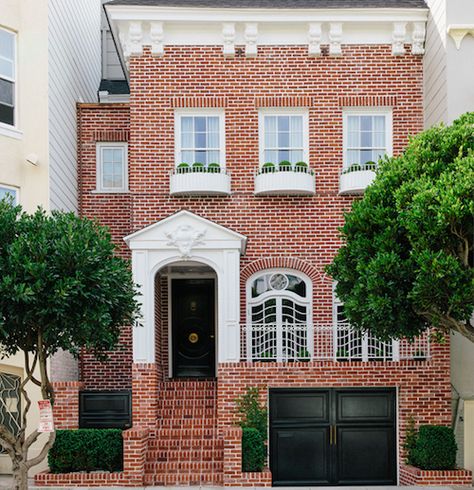 san francisco. Facade Design Classic, Black Garage Doors, Black Garage, Garage Door Styles, Gorgeous Homes, Town Houses, Nice House, San Francisco Houses, Plans Architecture