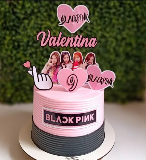 Black Pink Cake Ideas, Black Pink Cake Design, Blackpink Cake Design, Blackpink Cake Ideas, Black Pink Birthday Cake, Pastel Blackpink, Black Pink Cake, Pink Cake Ideas, Blackpink Cake