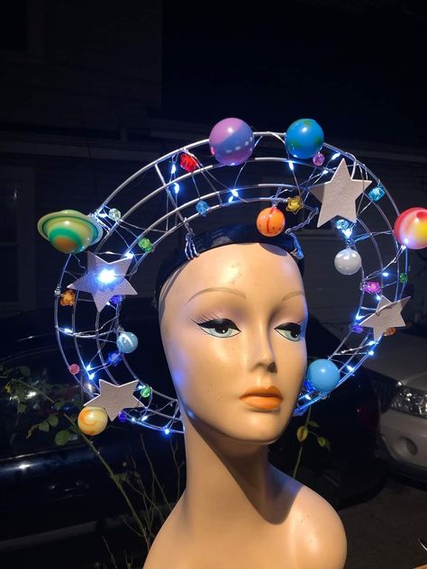 Outer Space Womens Costume, Alien Ideas Costume, Space Theme Fashion Show, Planet Headpiece, New Years Costume Ideas, Solar System Headpiece, Cosmos Theme Party Outfit, Space Goddess Costume, Evil Eye Costume