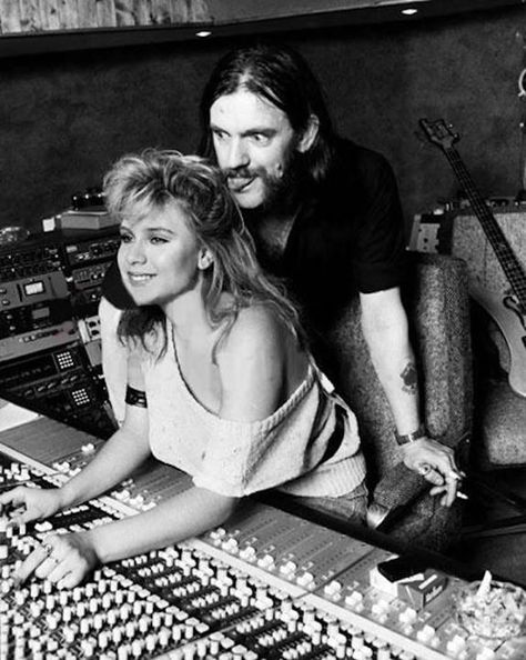 Lemmy and Samantha Fox Lemmy Motorhead, Beat Maker, Lemmy Kilmister, Dangerous Minds, Women Of Rock, Rock N’roll, Heavy Metal Music, Pop Rock, Pop Punk