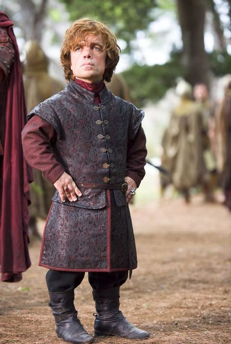 Tyrion Lannister Game Of Thrones Bar, Game Of Thrones Tyrion, Joffrey Baratheon, Got Costumes, Tom Wlaschiha, Game Of Thrones Costumes, Game Of Thrones Series, Game Of Thrones Cast, Rose Leslie