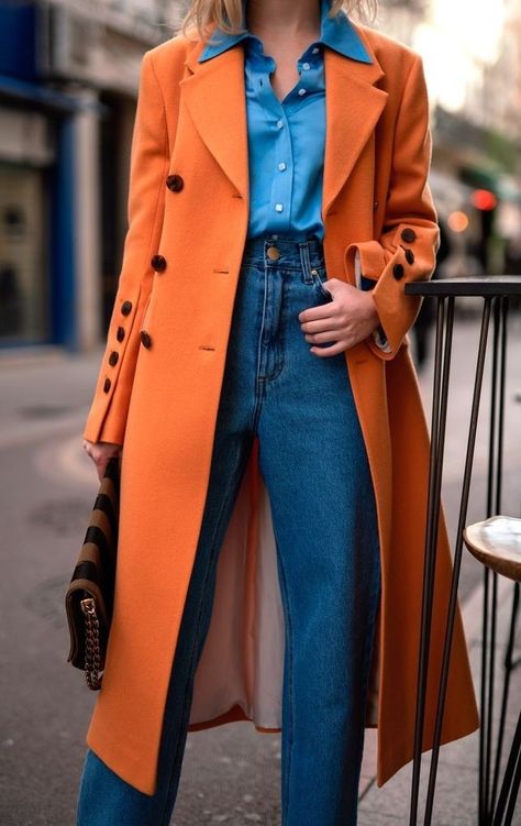 Blazer Outfits Casual, Orange Coat, Orange Outfit, Blazer Outfits, Mode Inspiration, Winter Fashion Outfits, Looks Vintage, Work Fashion, Colorful Fashion