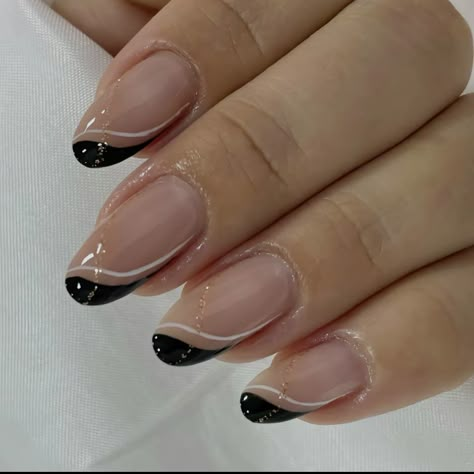 Oval Nails Designs, Wow Nails, Manicure Colors, French Nail Designs, Ombre Nail Designs, Black Nail Designs, Oval Nails, Elegant Nails, French Tip Nails